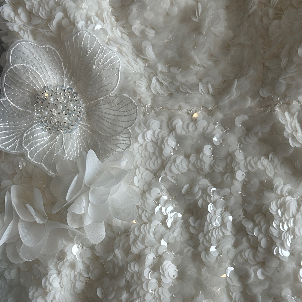 Bloomingdale's White Floral Textured Dress